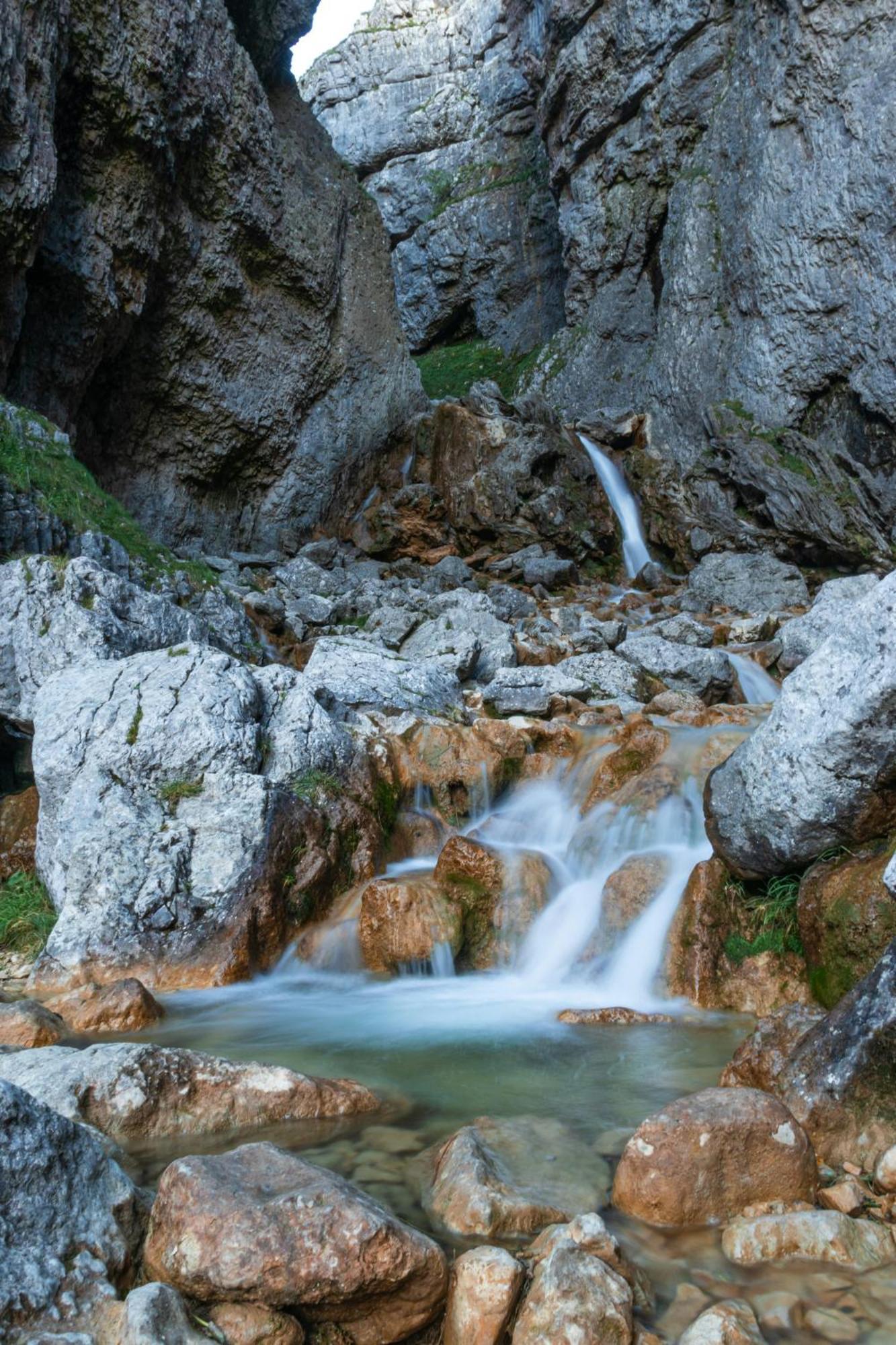 Central Malham Wellbeing Escape Hot Tub & Studio Zewnętrze zdjęcie